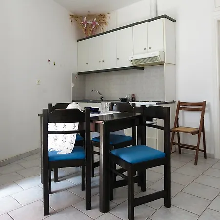 Anemflia Apartmanhotel *